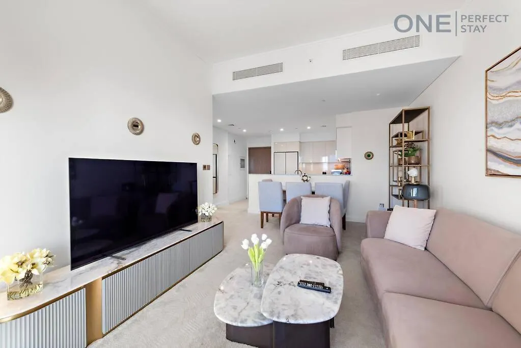 Astonishing 3Br Burj Khalifa And Fountain View With Pool And Gym Apartment Dubai United Arab Emirates